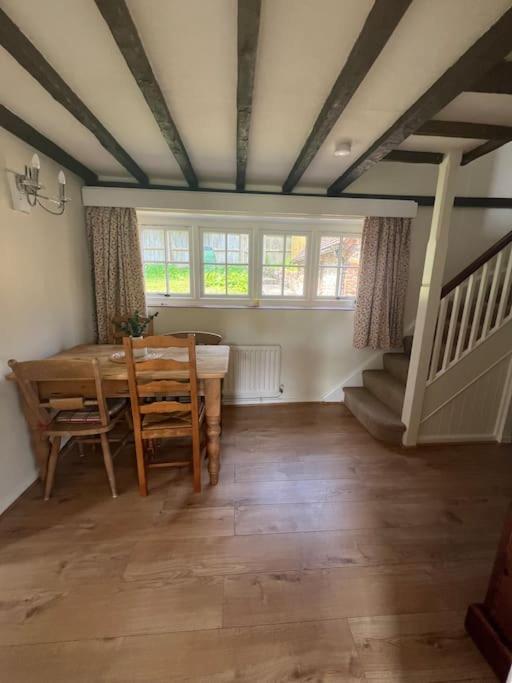 Wish End Cottage Ratton Eksteriør bilde